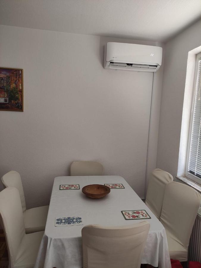 Vila Kasindol SJJ Esterno foto